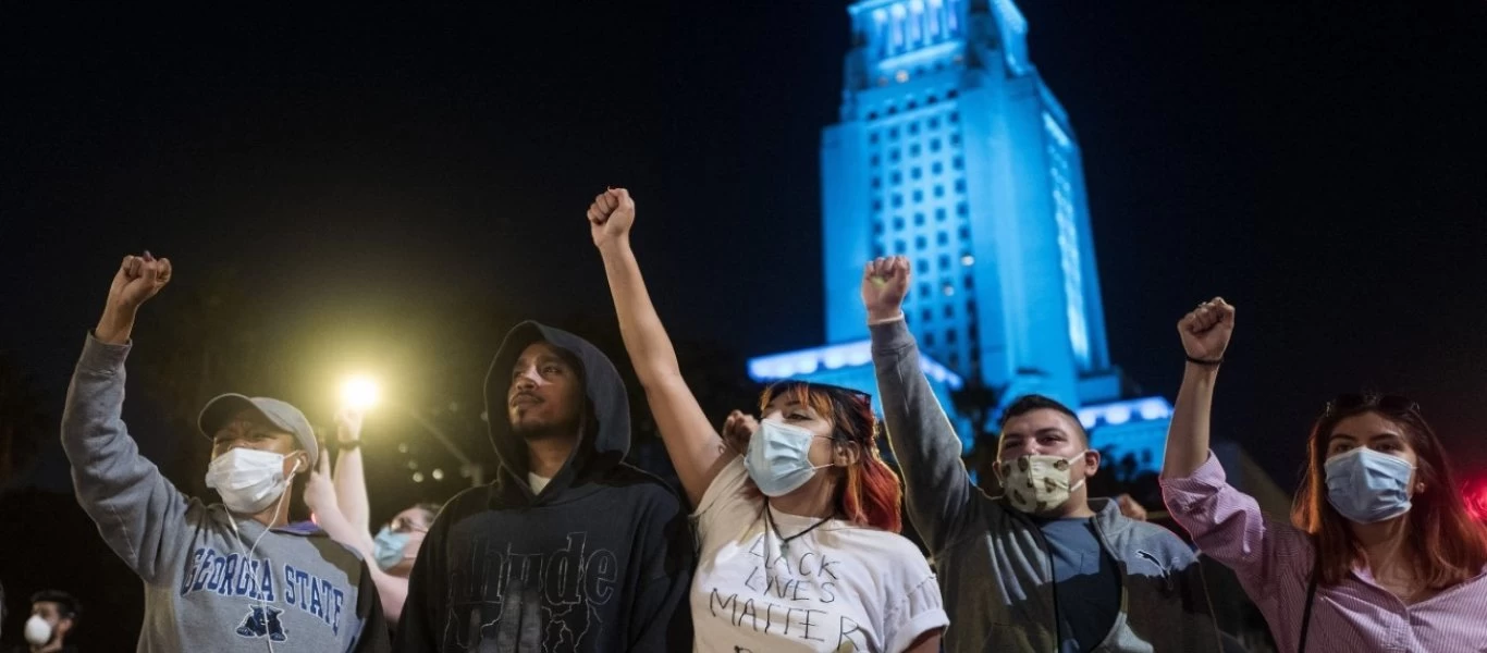ΗΠΑ: Οι εγγυήσεις που όρισε το δικαστήριο για τους κατηγορουμένους στην δολοφονία Φλόιντ